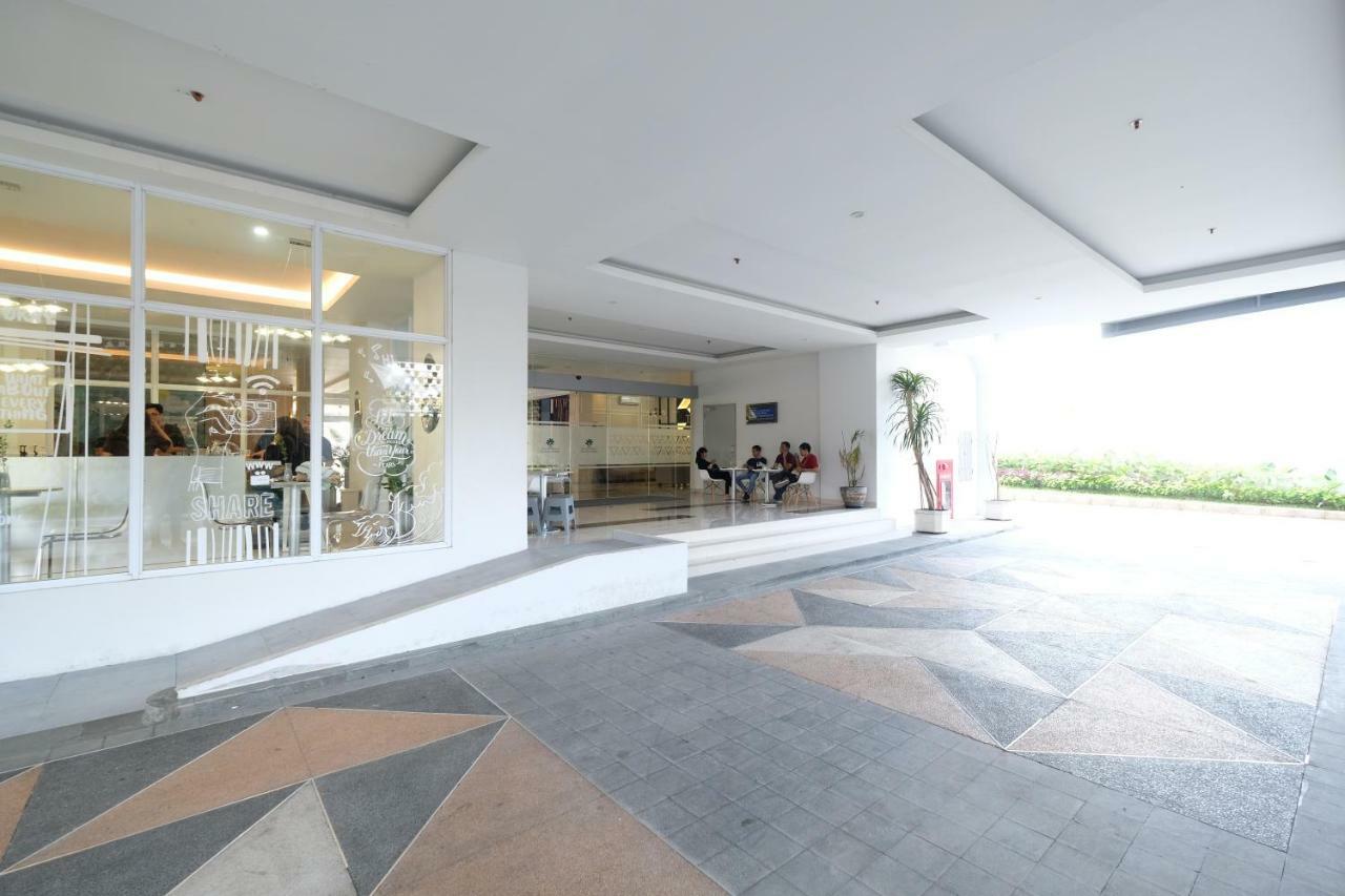 Collection O 15 Taman Melati Merr Surabaya Exterior photo